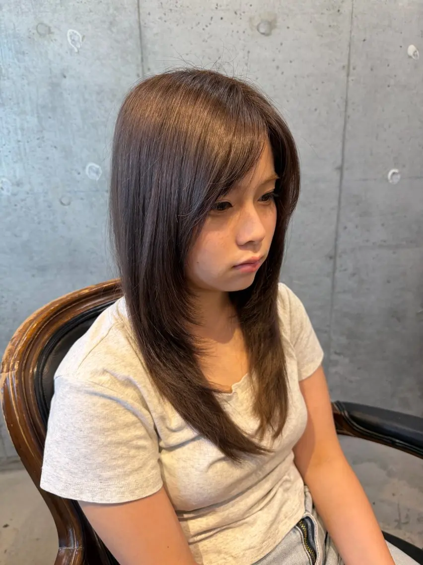 ロング カラー ヘアアレンジ ベージュカラー ブリーチ 透明感カラー ミルクティーベージュ 顔まわりレイヤー カット ヘアカラー トリートメント 🍀Ryosuke 🍀のヘアスタイル