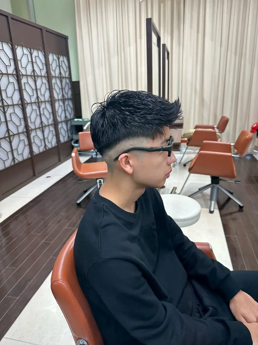 ショート カラー パーマ メンズ 刈り上げ カット ヘアセット 毎月230人担当/ メンズヘア/清和武虎のヘアスタイル