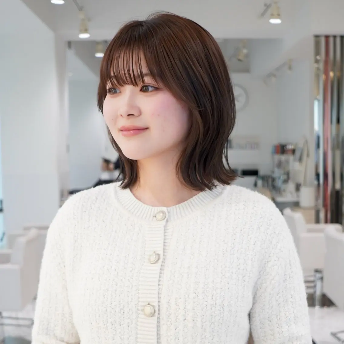 ミディアム くびれヘア 顔周りカット 小顔カット 飯田 優花ミディアム/ボブのヘアスタイル