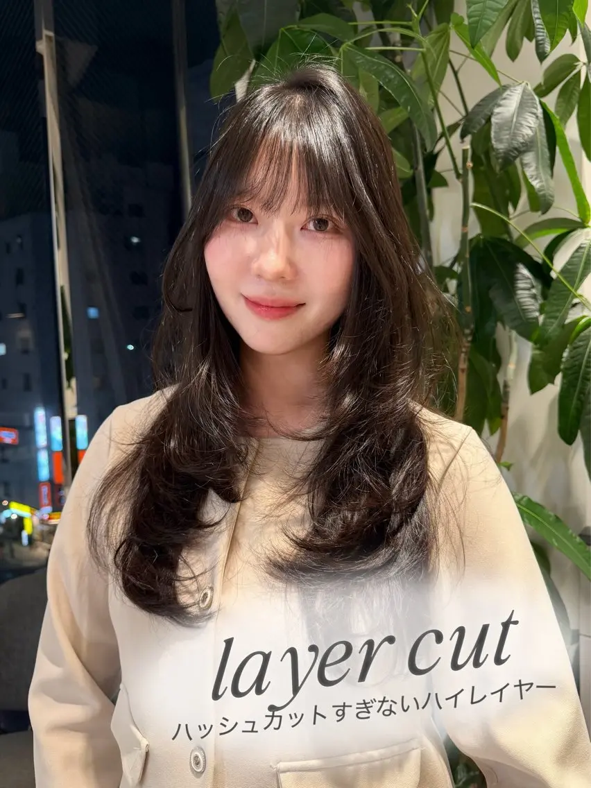 ロング カット 𝑦𝑢𝑟𝑖𝑎 AFLOAT大阪のヘアスタイル