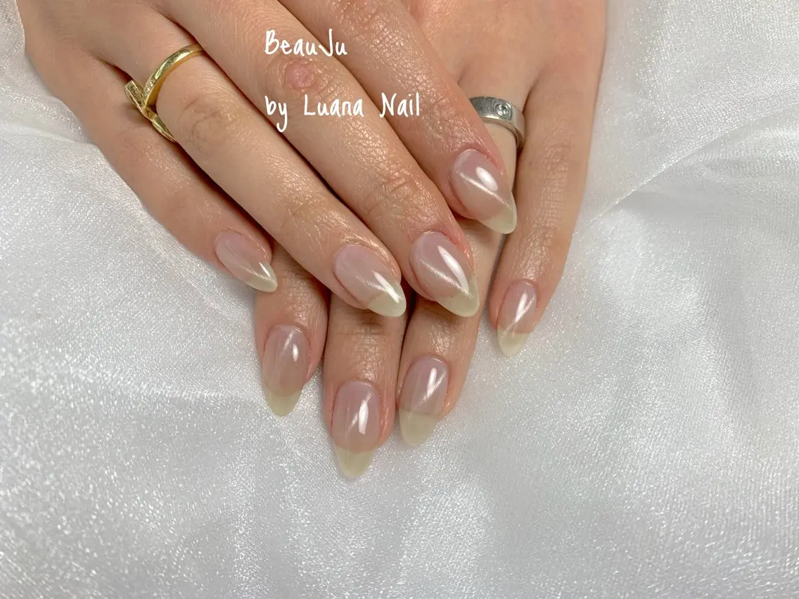 ネイル マグネットネイル ハンドネイル BeauJu by Luana Nailのネイルデザイン
