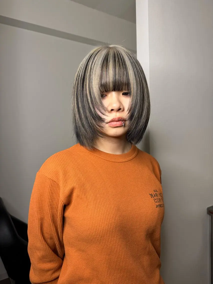 ショート カラー 大人な抜け感レイヤー remi🖤のヘアスタイル