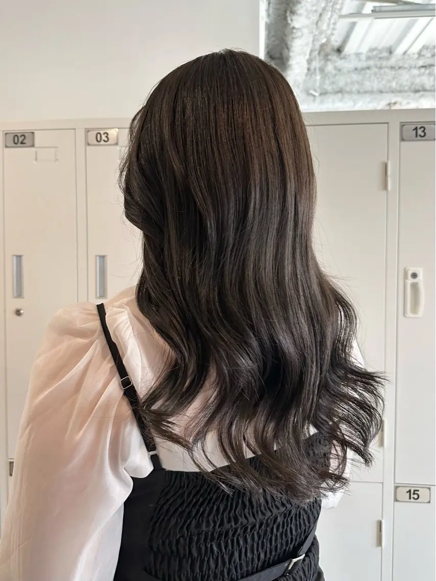 ロング カラー アッシュ アッシュグレー アッシュグレージュ ブリーチ ダブルカラー ヘアカラー 中目黒🌼 🌼ハナのヘアスタイル