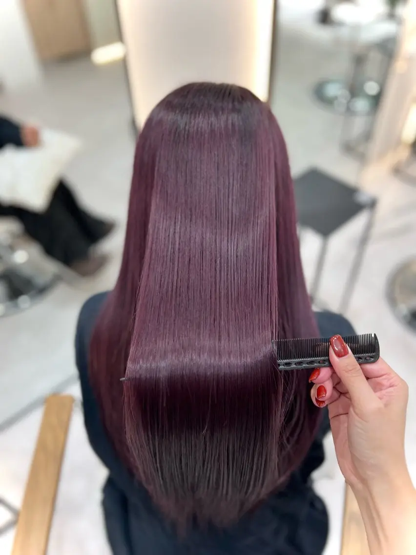 ロング カラー Zina aimiのヘアスタイル