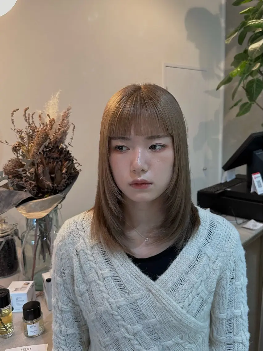 ミディアム Shiro RENのヘアスタイル