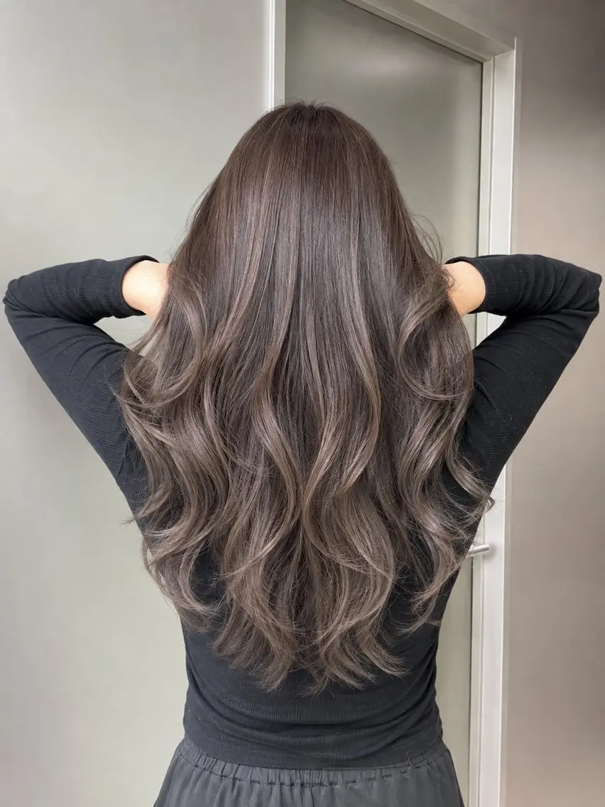 ロング カット ヘアカラー トリートメント 🫧バレイヤージュ/ ハイライト/ミズキのヘアスタイル