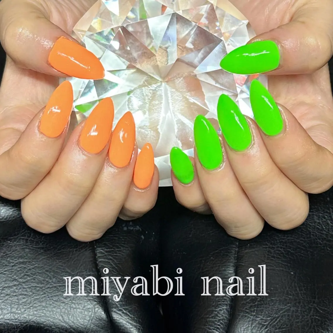 ネイル ジェルネイル グリーン 持ち込み オレンジ シンプルネイル ハンドネイル miyabi nail 桂川駅近くのネイルデザイン