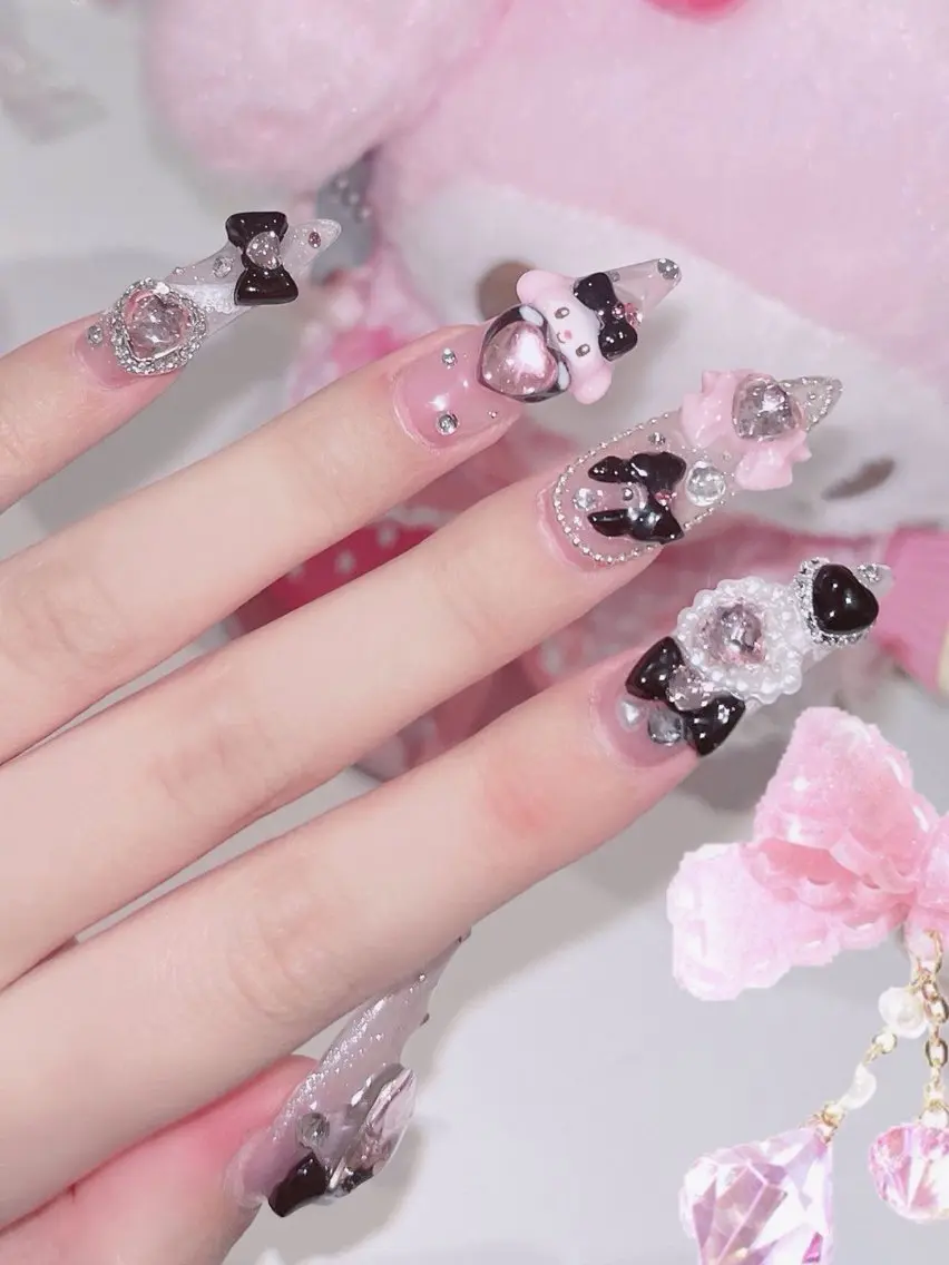 ネイル キラキラネイル 韓国ネイル ロングネイル ワンカラーネイル ワンホンネイル ハンドネイル Rina Nail.Novaのネイルデザイン
