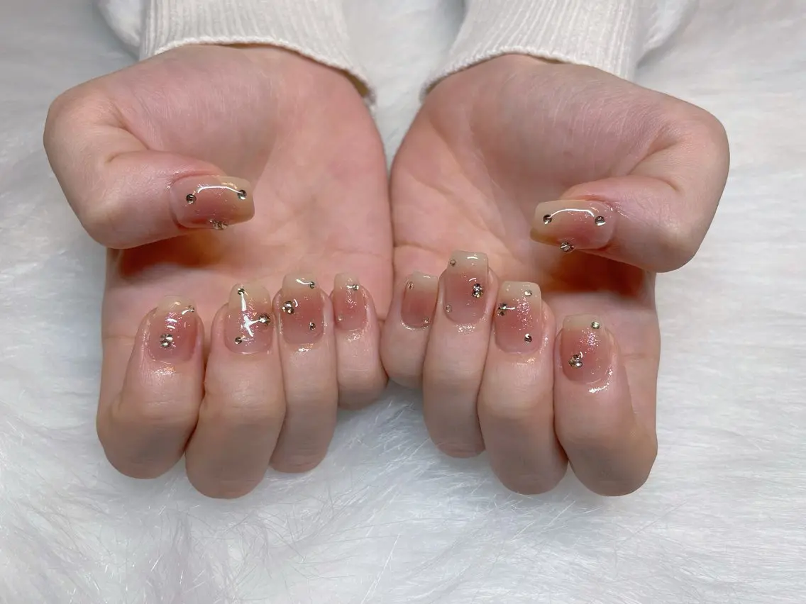 ネイル ストーンネイル ハンドネイル エン Nail salonのネイルデザイン
