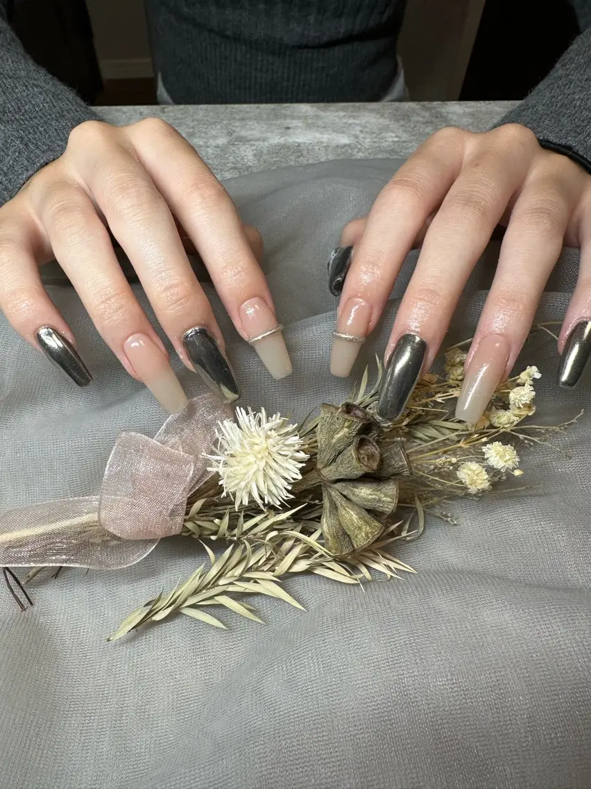 ネイル Moon  Nail /栄　大須のネイルデザイン