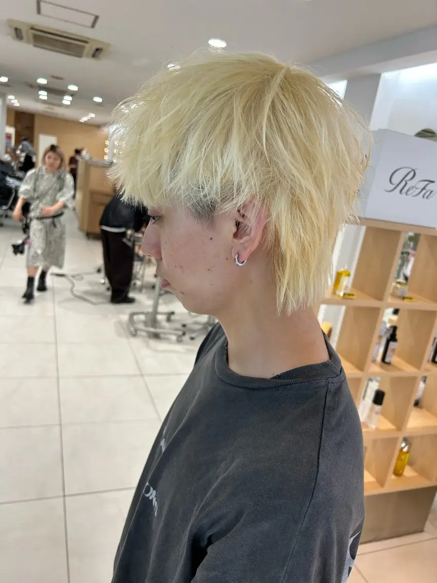 ショート カラー メンズ メンズブリーチ メンズウルフカット ブリーチ 抜きっぱなしブロンド ブロンド ハイトーン/メンズ 水野翔太のヘアスタイル