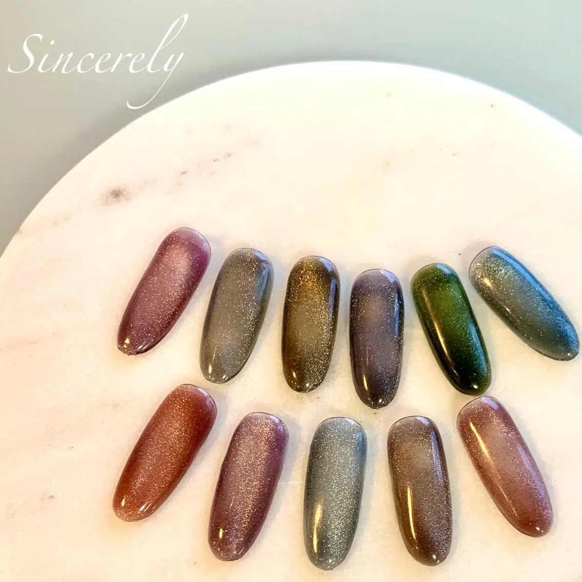 ネイル マグネットネイル Sincerely ☺︎のネイルデザイン