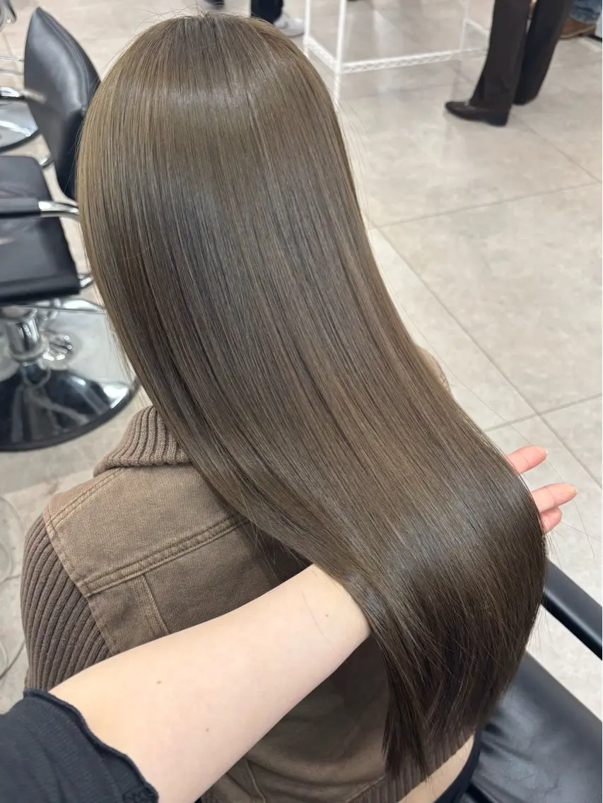 セミロング 卒業式のヘアスタイル 髪質改善 縮毛矯正 縮毛矯正 miu/髪質改善 ストレート✨/艶髪のヘアスタイル