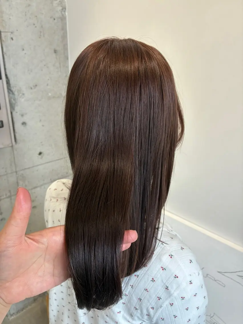 ミディアム チョコレートブラウン カット ヘアカラー newi 天王寺　 masakoのヘアスタイル