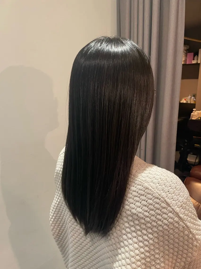 セミロング カラー ミキ🐈‍⬛ 鎌倉のヘアスタイル