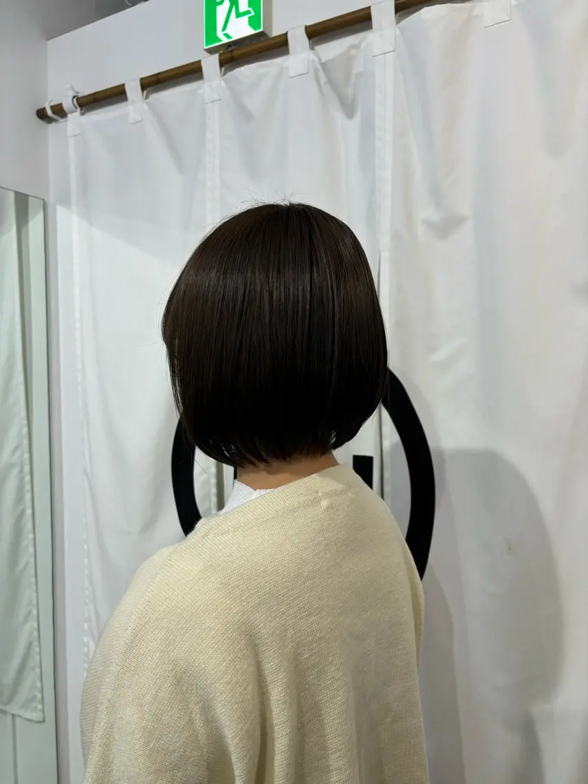 ショート カラー ベージュカラー オリーブベージュ 亜海 /レディースパーマのヘアスタイル