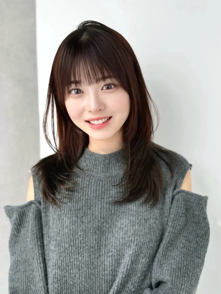 セミロング レイヤーカット けんけん cachecacheのヘアスタイル