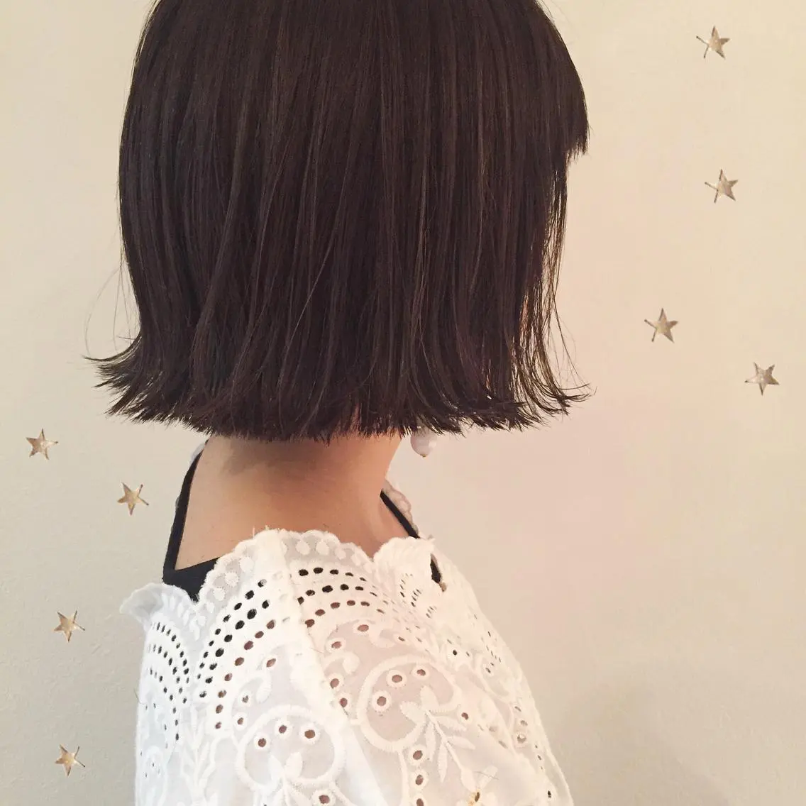 ショート ボブ ハイライト 市川 千夏のヘアスタイル