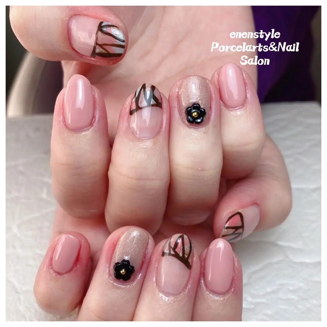 ミディアム ネイル ハンドネイル 🐾enen style 🐾のネイルデザイン