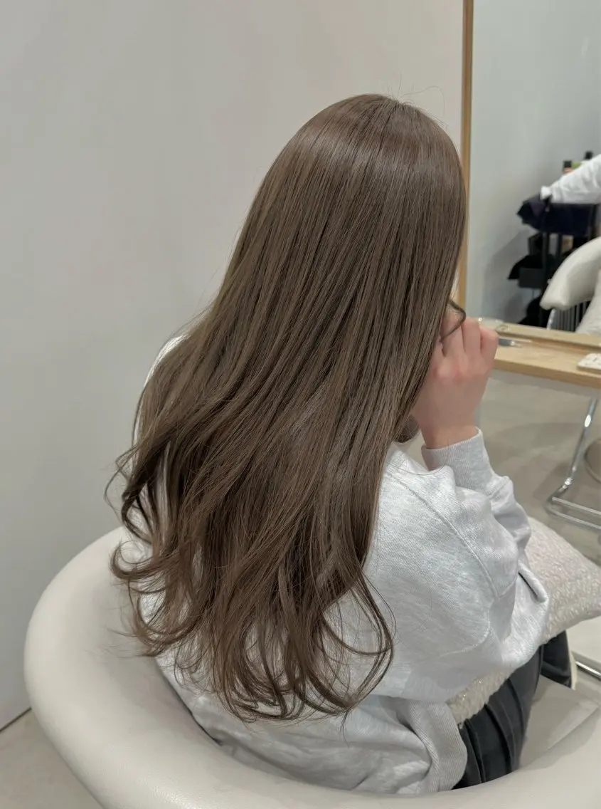 ロング カット ヘアカラー トリートメント 透明感カラー✴︎ SAYAKAのヘアスタイル