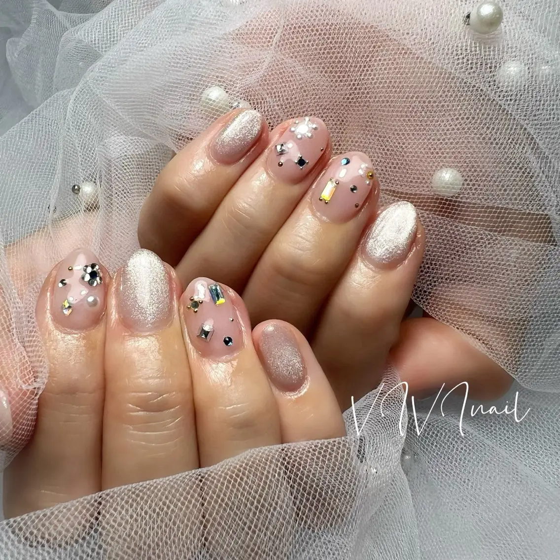 ネイル キラキラネイル ハンドネイル vivi nailのネイルデザイン