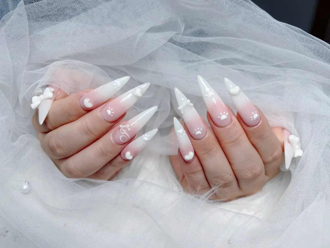 ネイル アートネイル 長さ出し ジェルネイル 韓国ネイル マグネットネイル ハンドネイル Cloudy Chan Nailのネイルデザイン