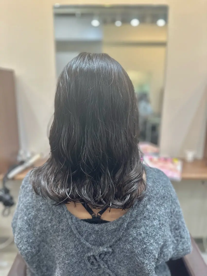 ミディアム カラー パーマ カット ヘアカラー パーマ トリートメント 平日オススメ✨ コスパ&タイパ✨山下のヘアスタイル