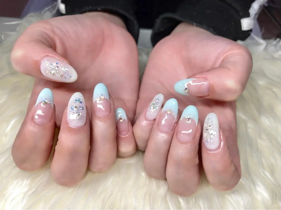 ネイル フレンチネイル ジェルネイル パラジェル スカルプネイル 冬ネイル ハンドネイル Nail&eye Belire 新宿のネイルデザイン