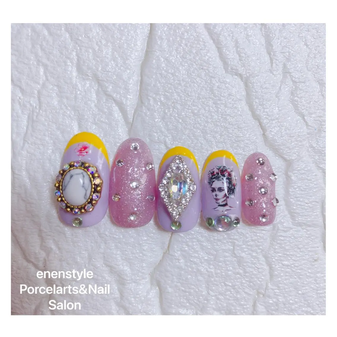 ミディアム ネイル 🐾enen style 🐾のネイルデザイン