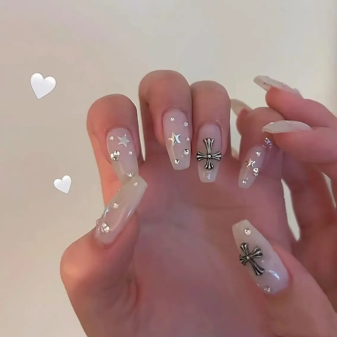 ネイル フラワーネイル フレンチネイル ジェルネイル ガラスフレンチ ハート ハンドネイル BabyYouMi nailのネイルデザイン