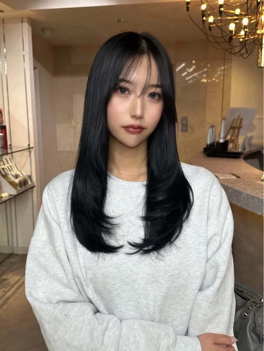 カラー 宮下 藍李のヘアスタイル