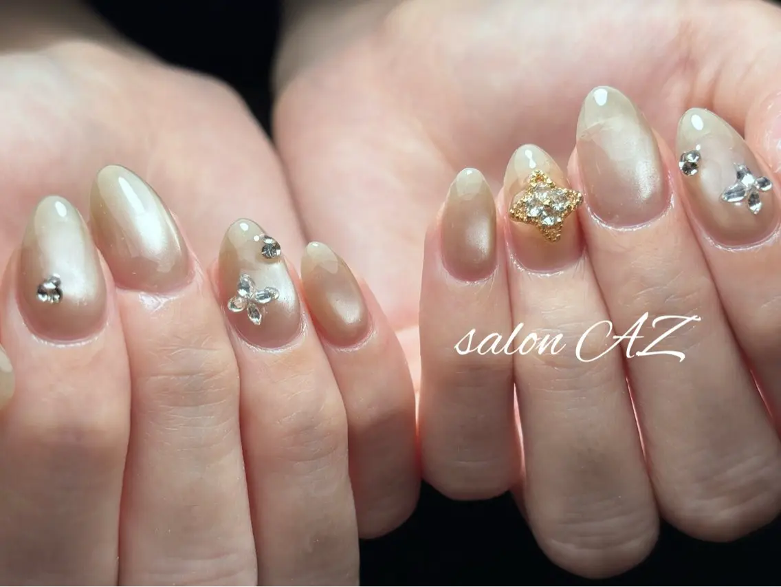 ネイル アートネイル フレンチネイル マグネットネイル ニュアンスネイル オフィスネイル ハンドネイル salon AZのネイルデザイン