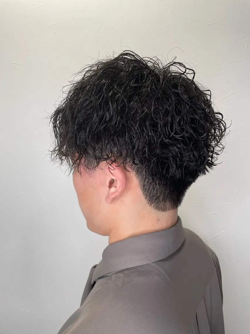 ミディアム カット パーマ エクステ＊美髪サロン KR2S河内長野店長のヘアスタイル