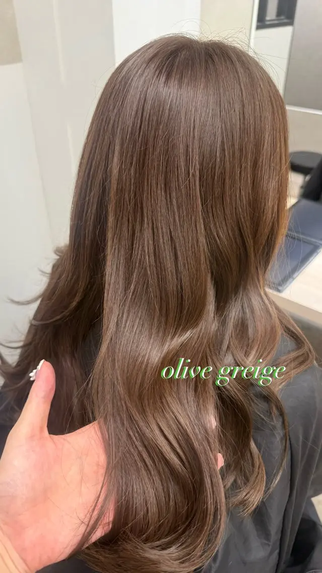 セミロング 透明感color🩵 MAYUKAのヘアスタイル