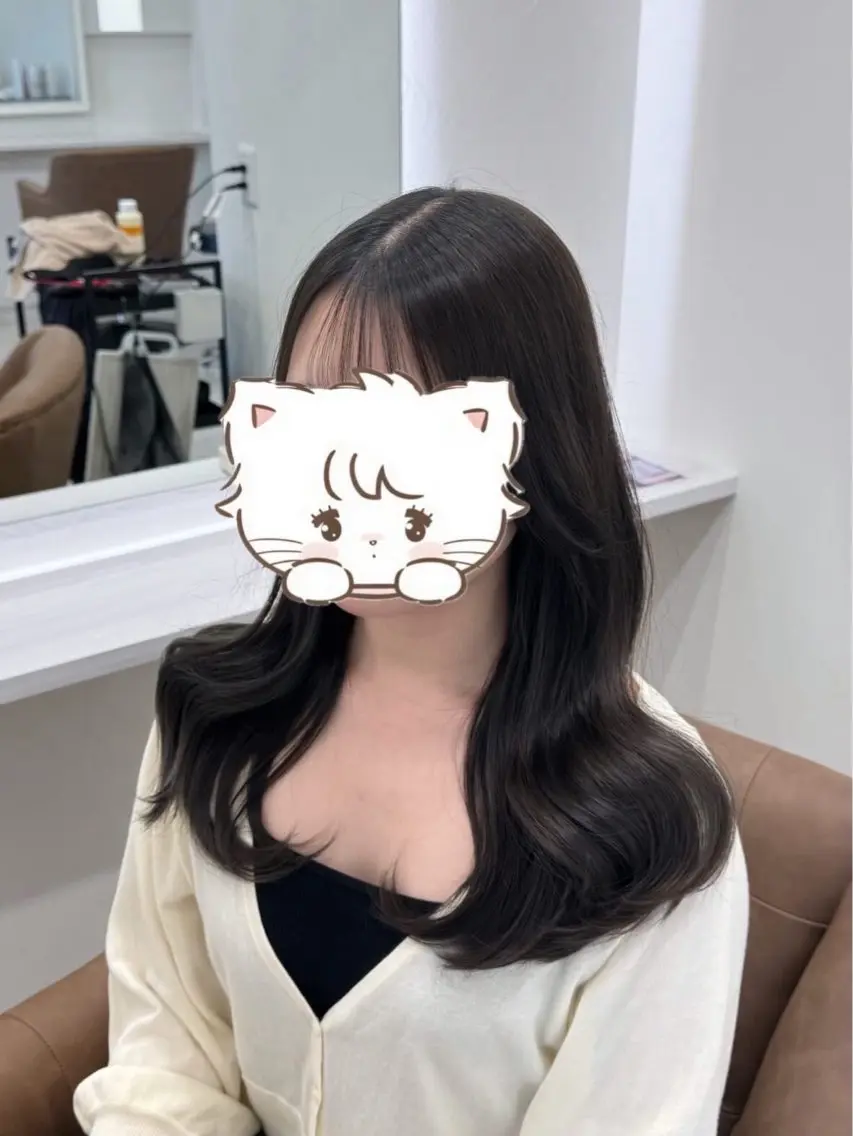 セミロング 宮川 葵のヘアスタイル