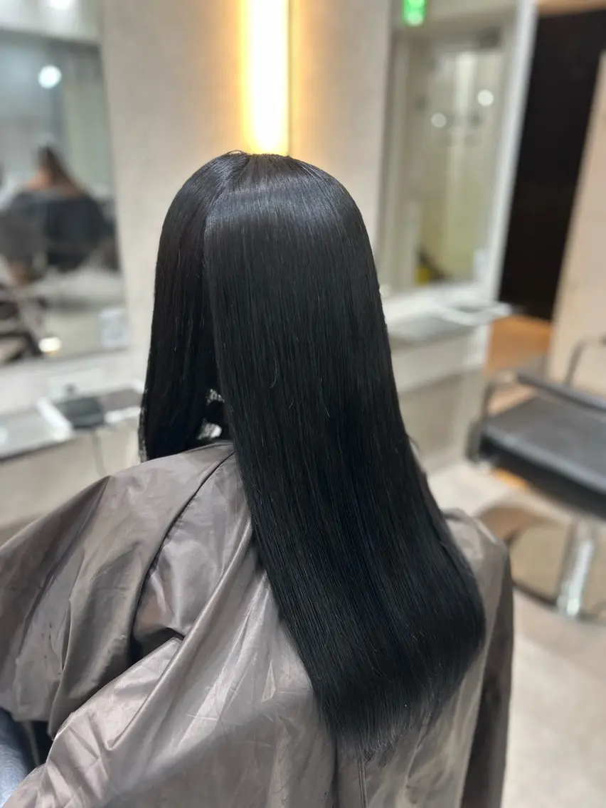 ロング REM 新宿 / 布施 有希のヘアスタイル