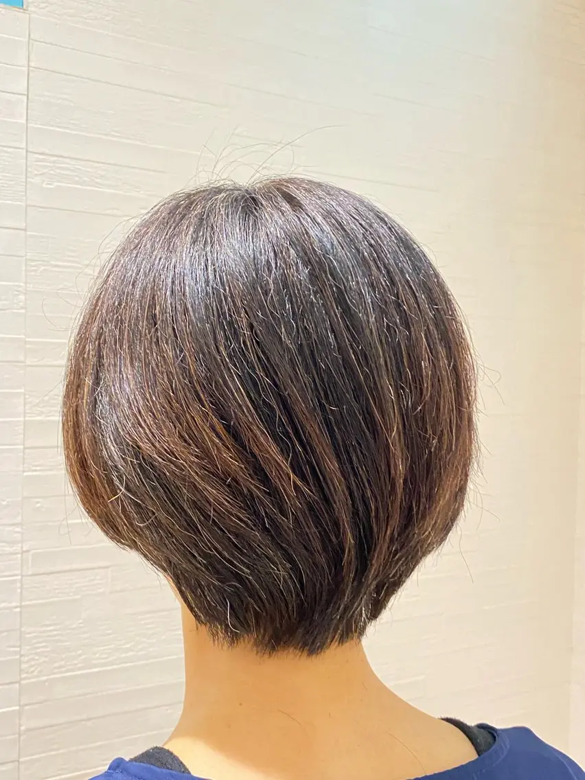 ショート ヘアカラー イシカワ ユウタのヘアスタイル