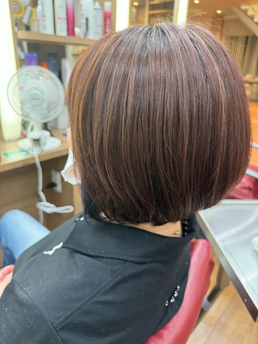 カラー ヘアカラー 黒木 芽生のヘアスタイル