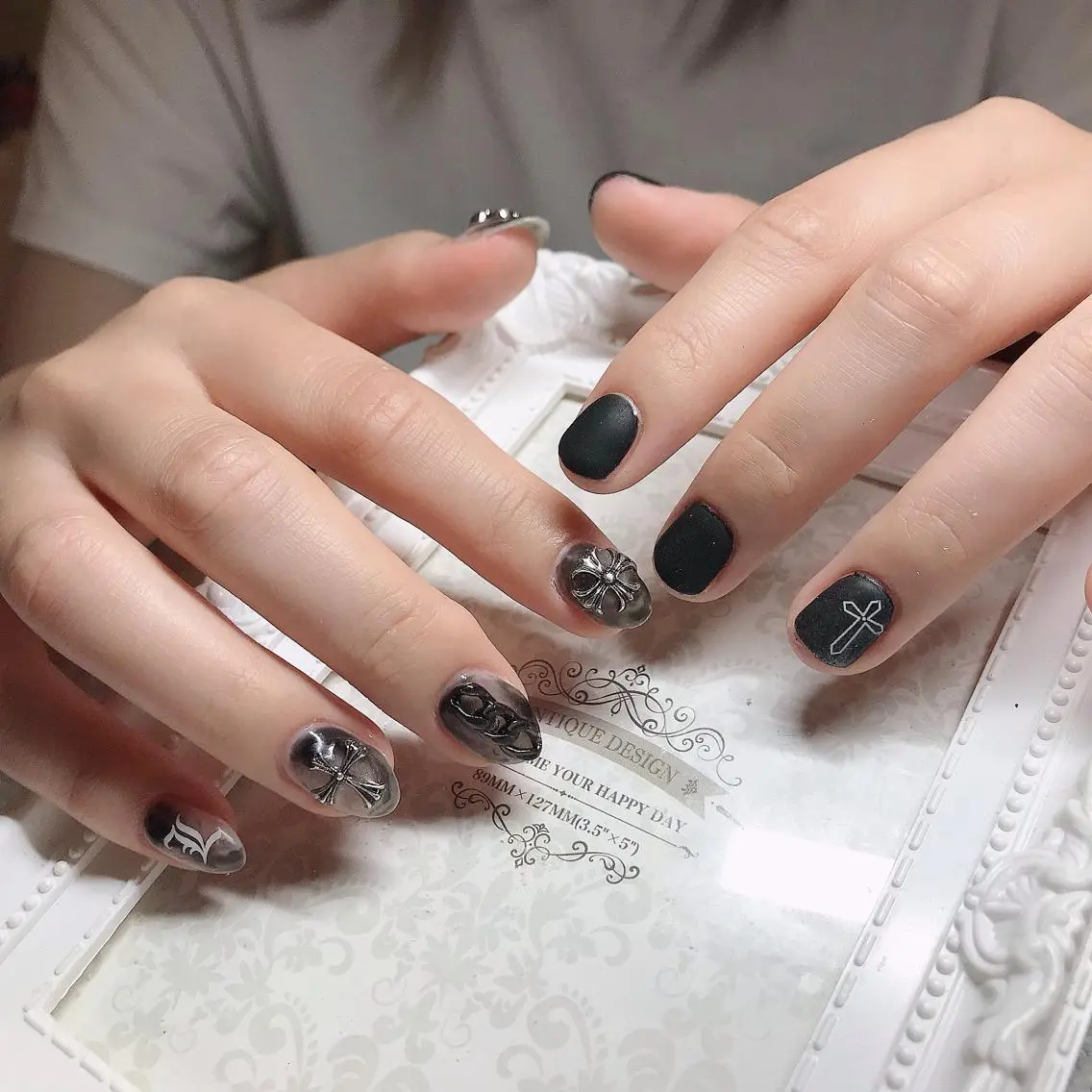 ネイル Eveネイル チップスカルプ専門店のネイルデザイン