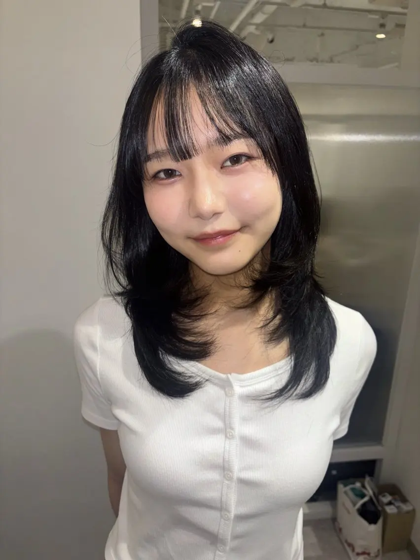 セミロング カラー ヘアアレンジ 蔵前🫧韓国風レイヤ ーカット🫧KAHOのヘアスタイル