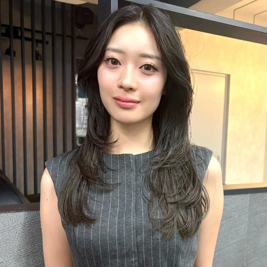 ロング カラー カット ヘアカラー トリートメント 新宿/レイヤーカット 髪質改善/小顔見せのヘアスタイル