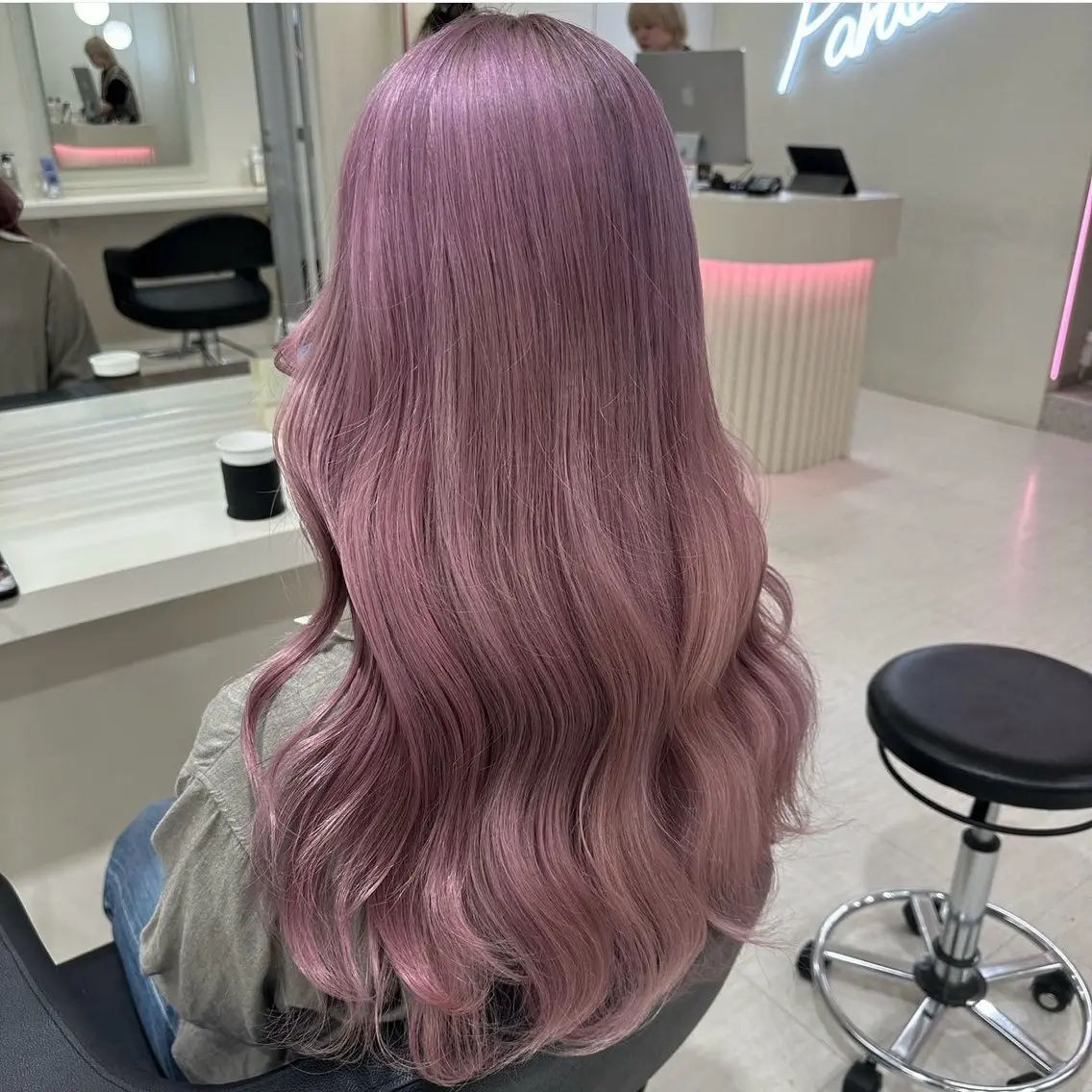 ロング ️🫧 AINE 🫧ハイトーンカラーのヘアスタイル