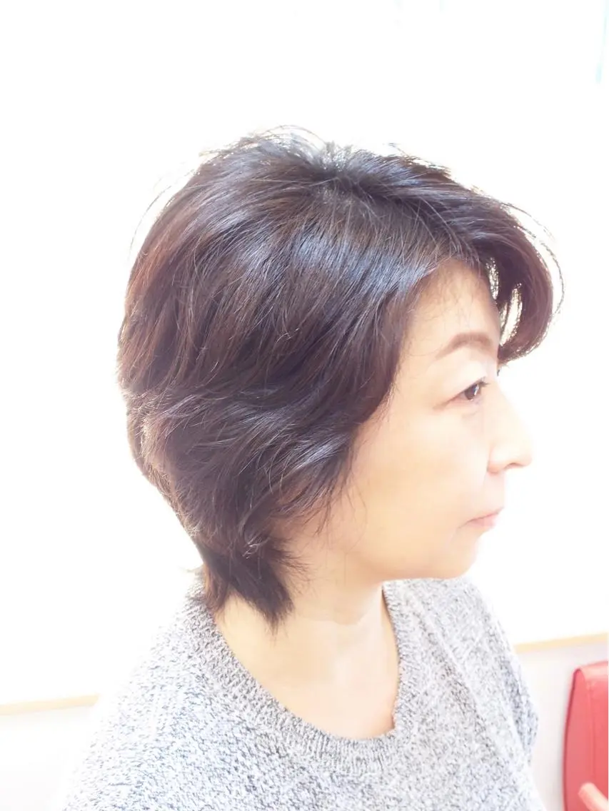 白髪カラー +抗酸化+カット+高濃度炭酸泉スパ+肩頭皮マッサージ+眉カットの写真
