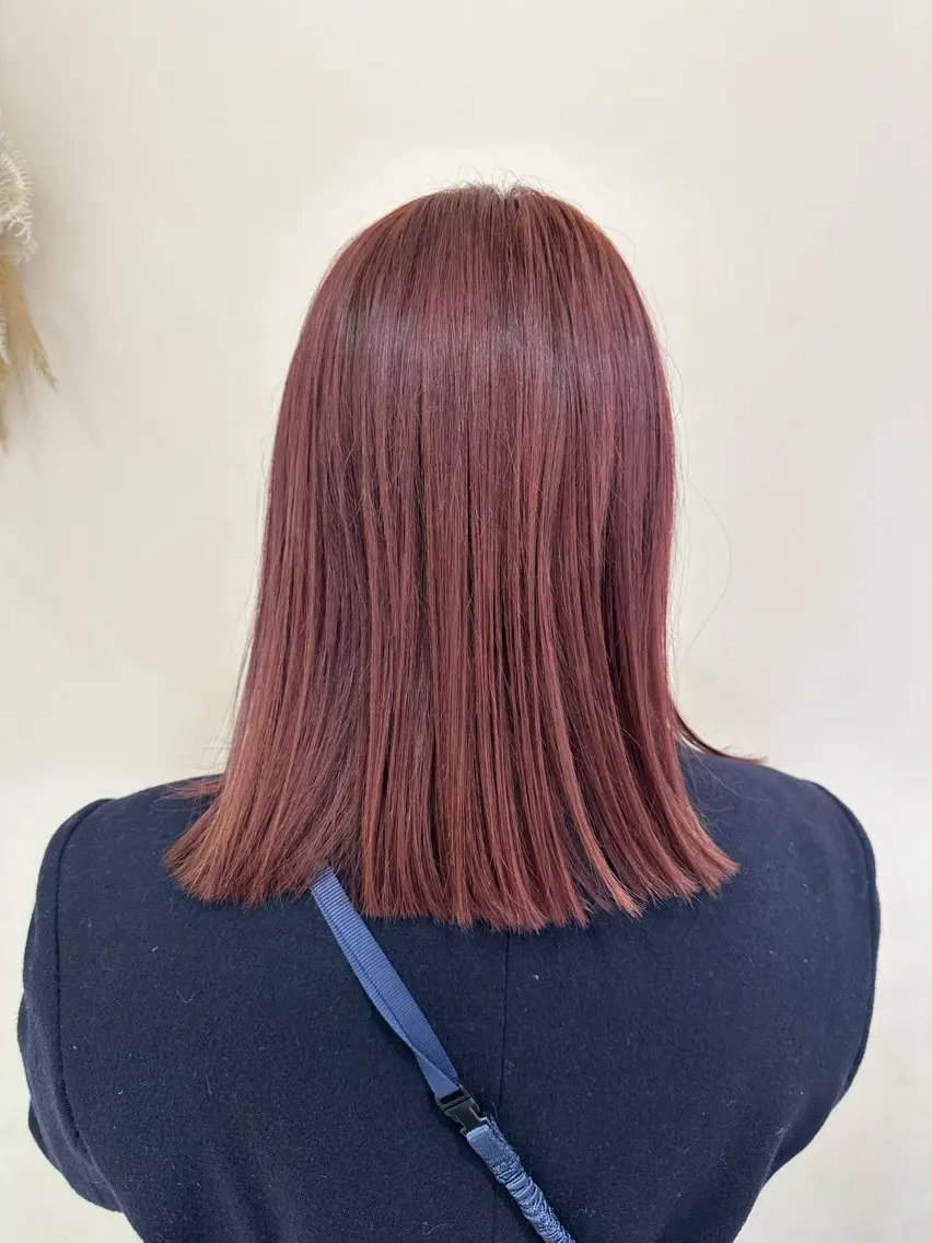 ロング カラー ヘアアレンジ タイトボブ個性派カラ ーAKANEのヘアスタイル