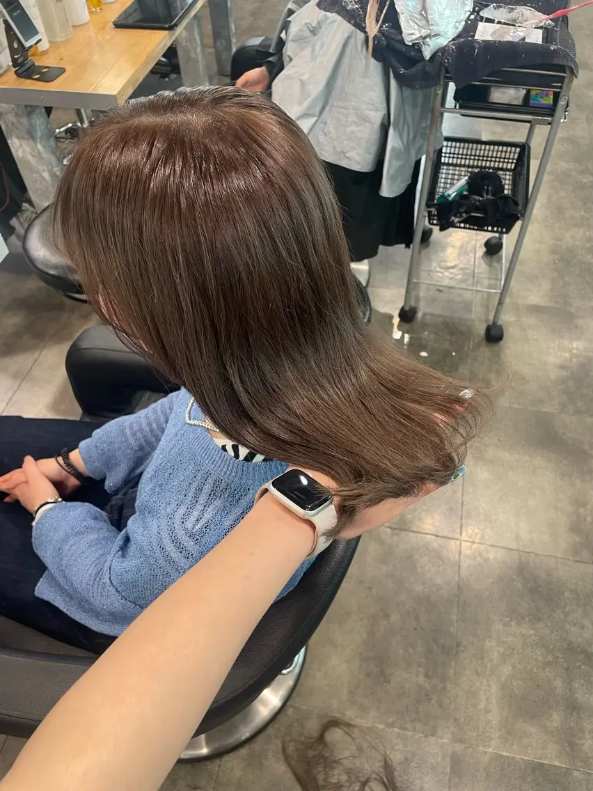 セミロング カット ヘアカラー トリートメント ヘッドスパ ヘアセット ハイトーン 横浜💞ミオのヘアスタイル