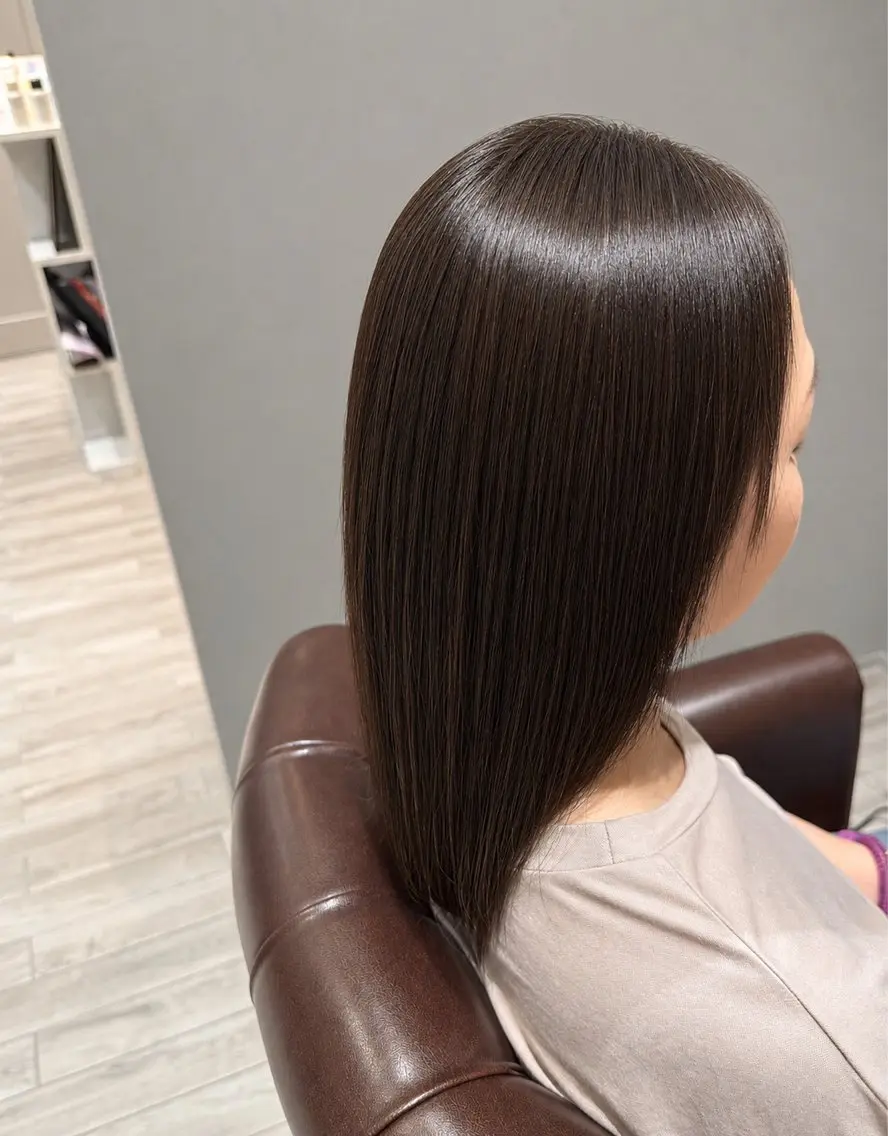 ミディアム 縮毛矯正 永美 千夏のヘアスタイル