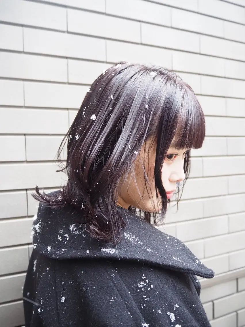 ミディアム カラー アッシュ ブリーチ イルミナカラー ブリーチなしカラー バイオレットカラー カット ヘアカラー トリートメント マルナ本店 ペコのヘアスタイル