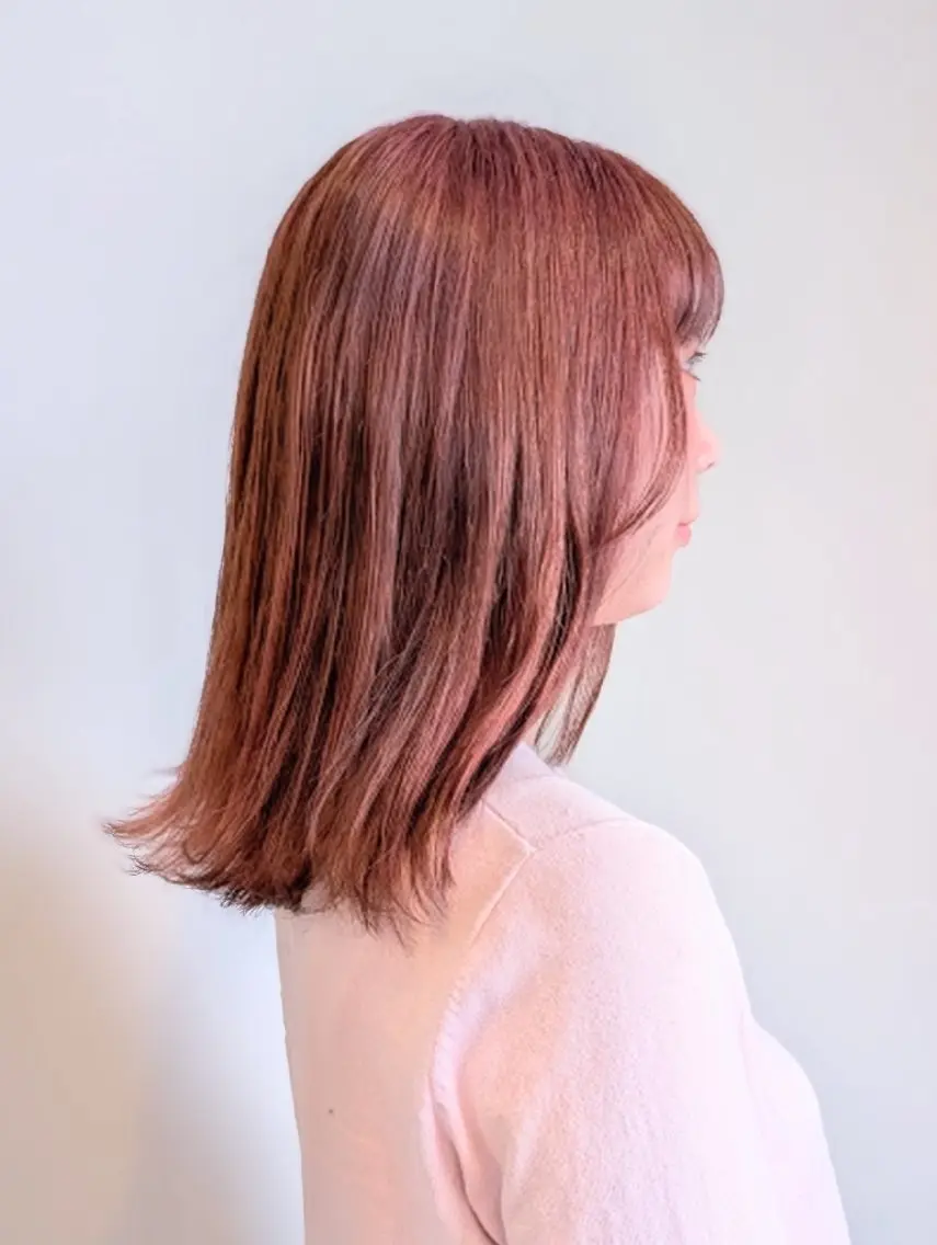 ミディアム カラー アッシュ ベージュカラー ブリーチ 透明感カラー ピンクカラー ヘアカラー 齊藤 舞風のヘアスタイル