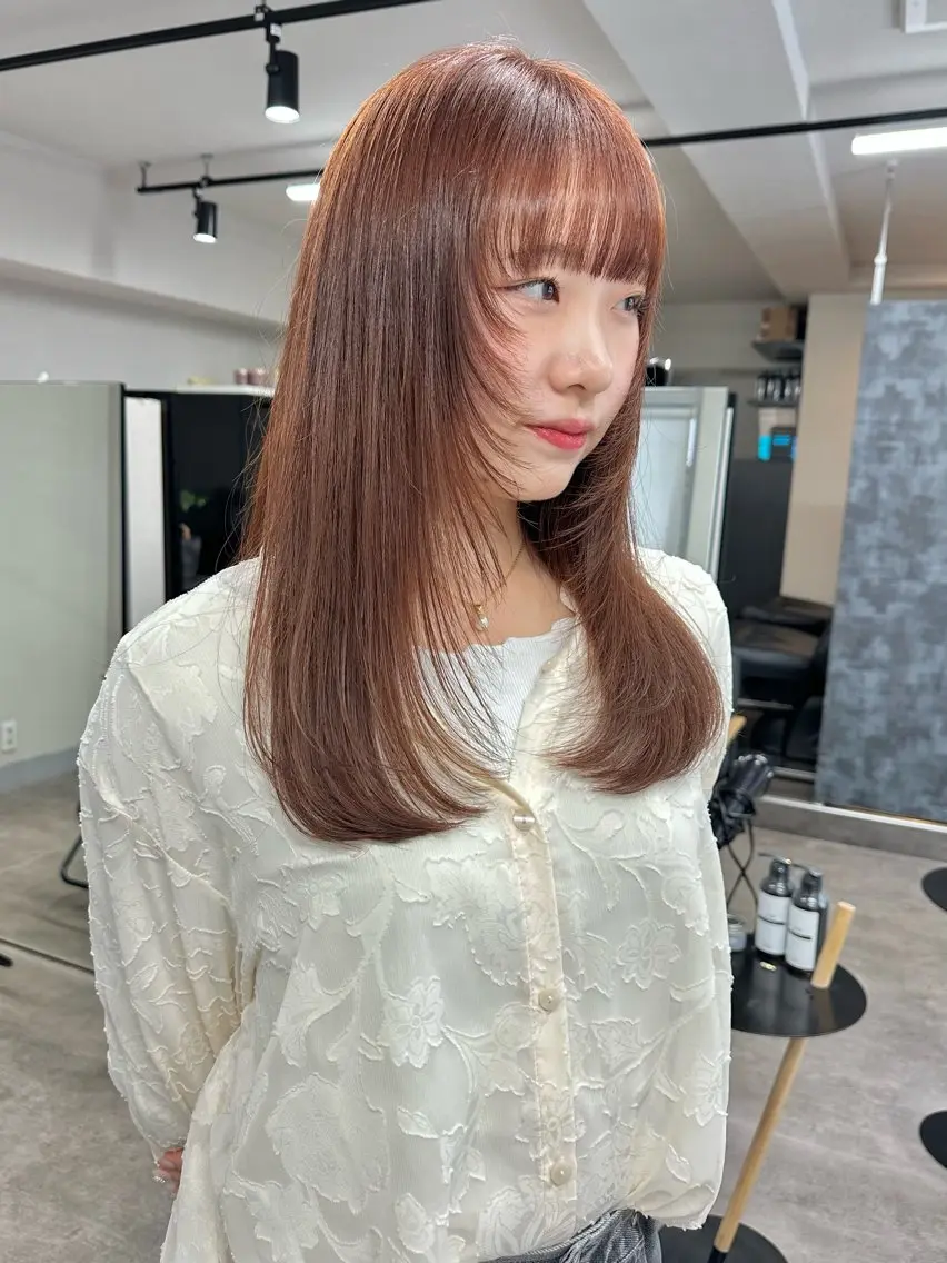セミロング カラー ブラウンカラー オレンジ オレンジブラウン 顔周りカット レイヤーカット カット ヘアカラー トリートメント レイヤーカット🪄 耳ツボ🎀Ayumiのヘアスタイル