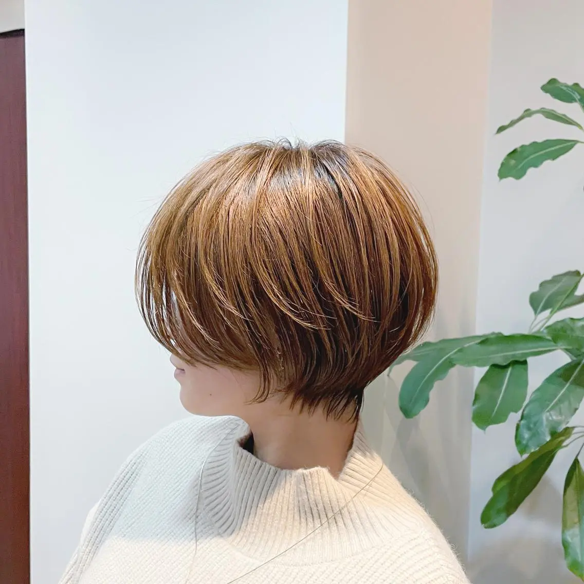 ショート ショートボブ ハンサムショート 丸みショート ボブ くびれヘア 💎桑原勇志/ ショート/ハイトーンのヘアスタイル